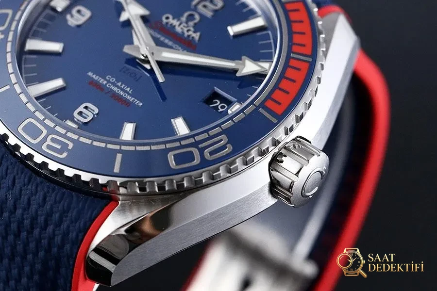 Реплика олимпийских наручных часов VS Factory Omega Seamaster 600M «Cola Bezel» в Пхенчхане - 522.32.44.21.03.001 - Макроциферблат и качество изготовления индексов