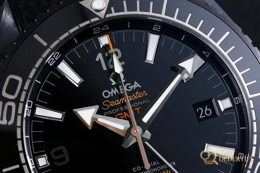 VS Factory Omega Seamaster 600m «Deep Black» replika kol saati - 215.92.46.22.01.001 - Kasa Profili ve Kurma Kolu İncelemesi