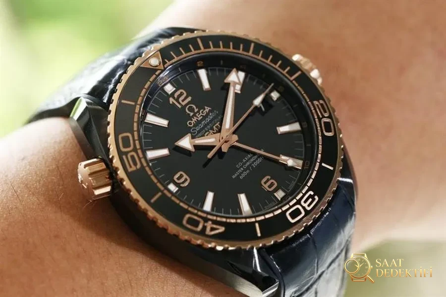 VS Factory Omega Seamaster 600M Deep Sea King saat incelemesi - Fosfor ve Super-LumiNova Gece Görünümü