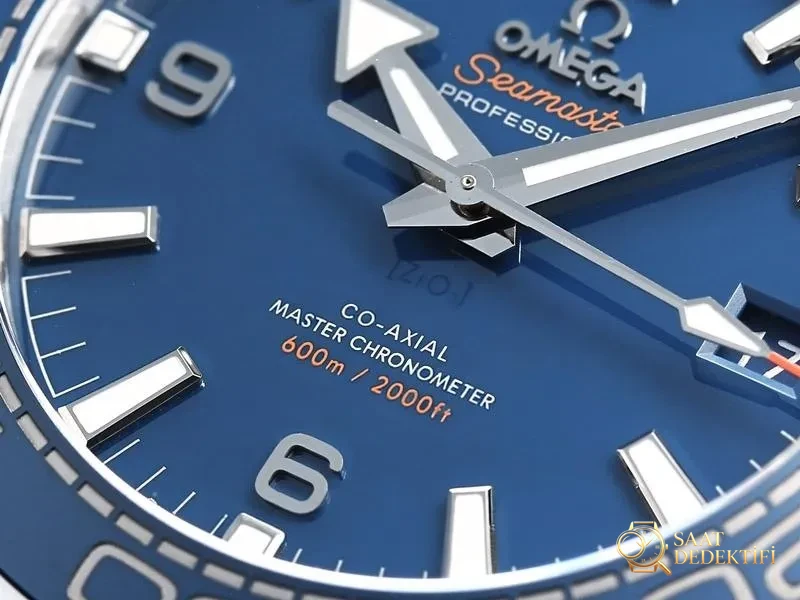 VS Factory Omega Seamaster 600M mavi kadran replika kol saati - VS saat - Arka Kapak ve Mekanizma Detayı