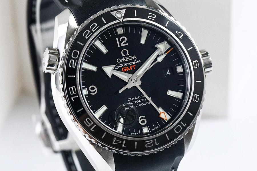 VS Factory Omega Seamaster 600m «Siyah Bezel GMT» replika kol saati-232.30.44.22.01.001 — 2. fotoğraf