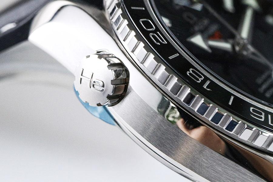 VS Factory Omega Seamaster 600m «Siyah Bezel GMT» replika kol saati-232.30.44.22.01.001 — 6. fotoğraf