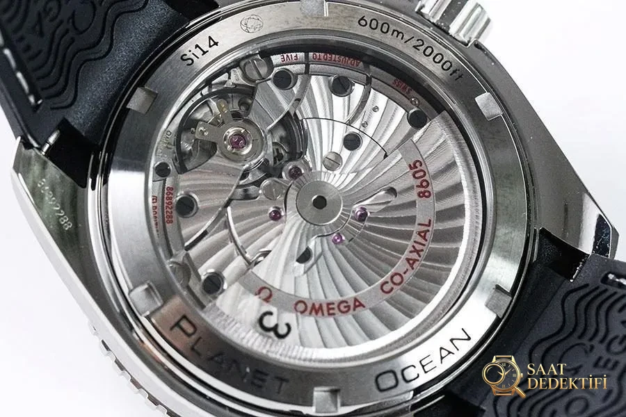 Реплика наручных часов VS Factory Omega Seamaster 600m «Black Bezel GMT»-232.30.44.22.01.001 - клипсовый замок и лазерные штампы