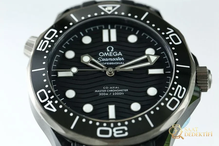 VS Factory Omega Seamaster 600M « Black Ceramic » réplique montre-bracelet - 210.92.44.20.01.001 - Bracelet, boucle et mécanisme de clip