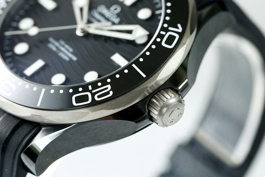 VS Factory Omega Seamaster 600M «Siyah Seramik» replika kol saati - 210.92.44.20.01.001 — 6. fotoğraf