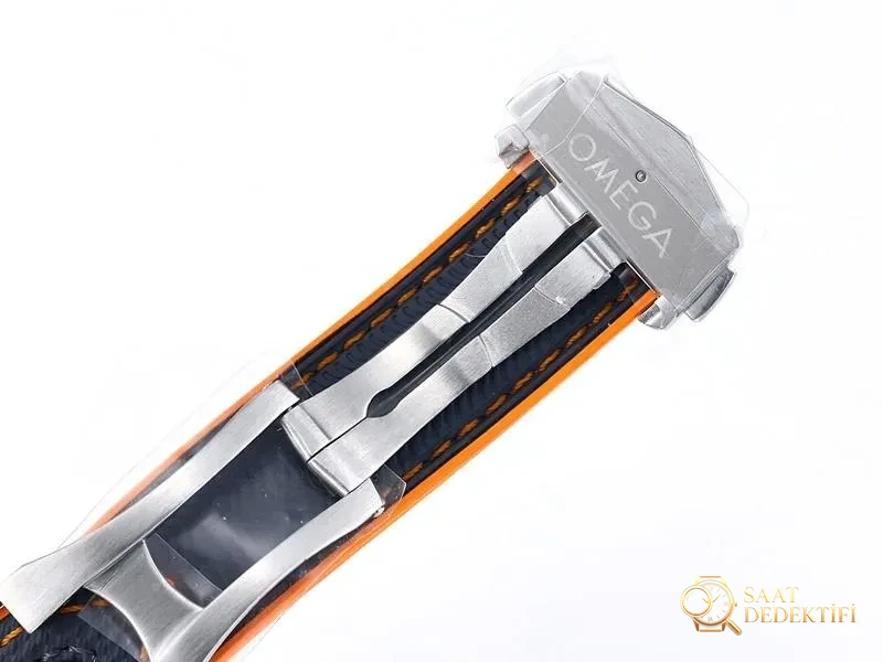 VS Factory Omega Seamaster 600M Titanyum Versiyon Çeyrek Turuncu Replika Kol Saati - VS Saat - Bilekte Duruş ve Kasa Orantısı