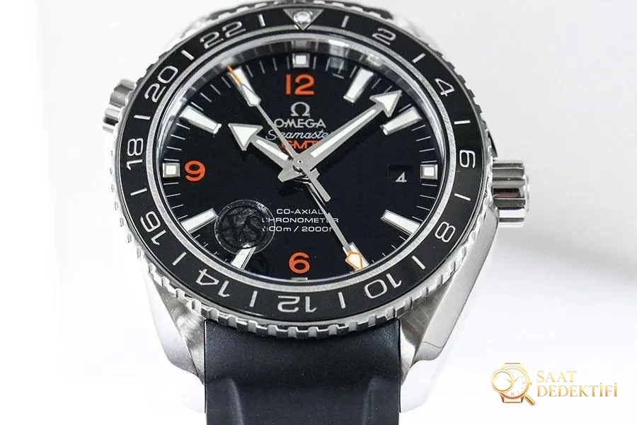 VS Factory Omega Seamaster 600m «Turuncu Yazılı GMT» Replika Kol Saati - 232.32.44.22.01.002 - Bilezik, Toka ve Klips Mekanizması