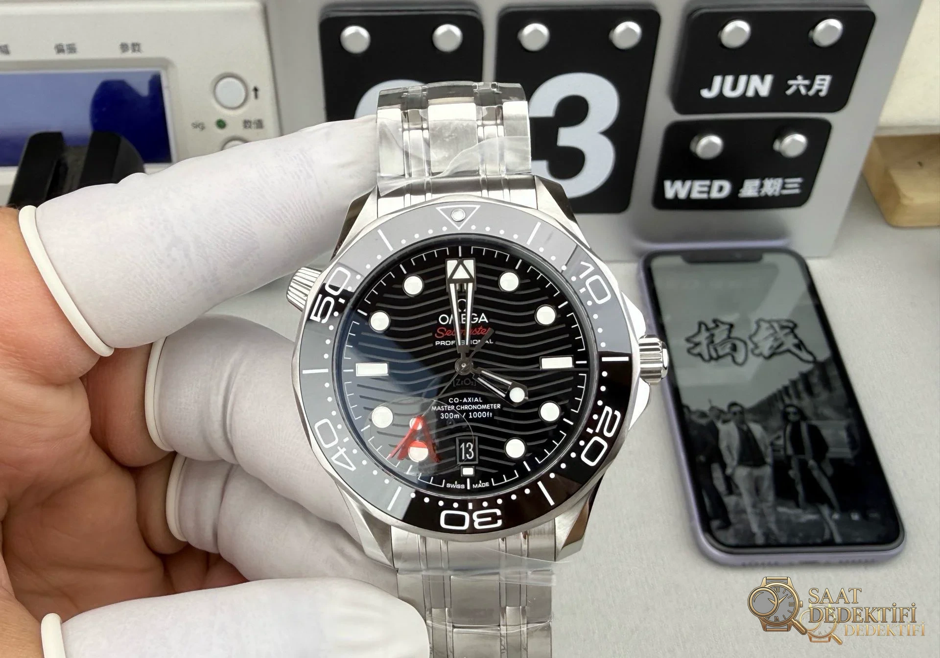 VS Factory Omega Seamaster Diver 300M V4 Dandong 8800 İncelemesi - Makro Laboratuvar ve Detay İncelemesi