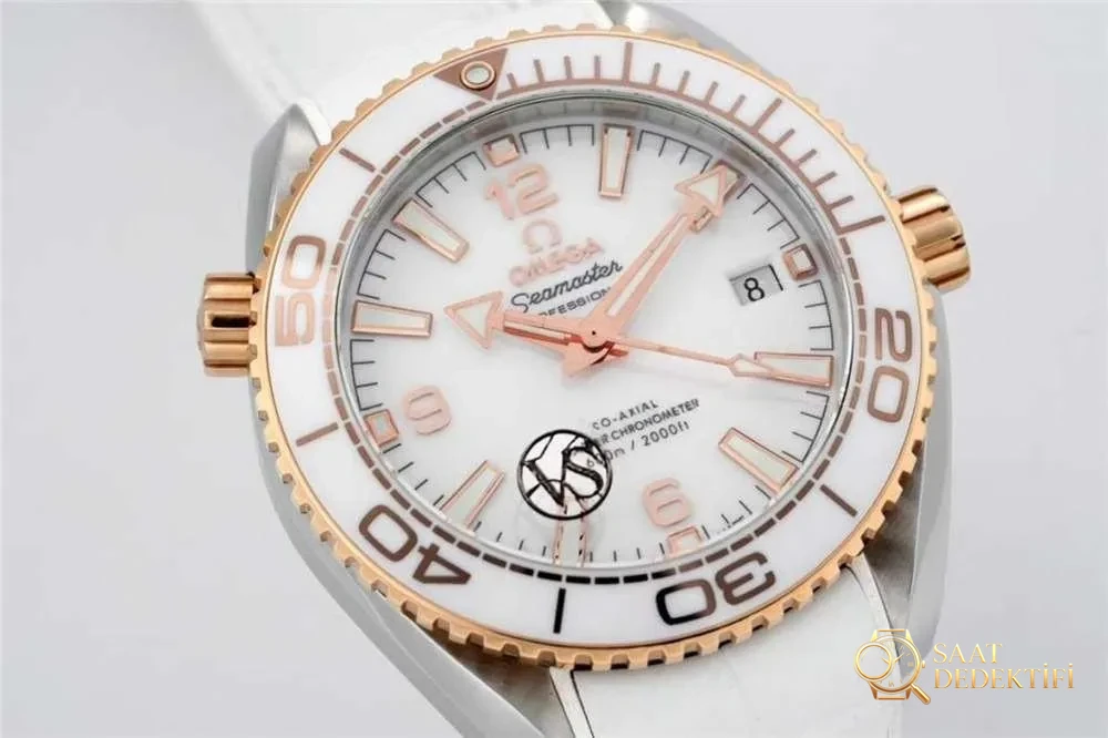 VS Factory Omega Seamaster Planet Ocean 600 iki renk rose gold «Kadın Dalış Saati» detaylı inceleme - Bilekte Duruş ve Kasa Orantısı