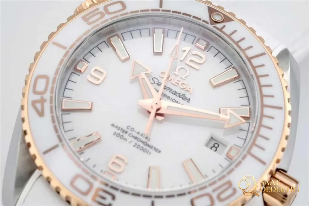 VS Factory Omega Seamaster Planet Ocean 600 iki renk rose gold «Kadın Dalış Saati» detaylı inceleme - Mekanizma Zemberek ve Balans Detayı