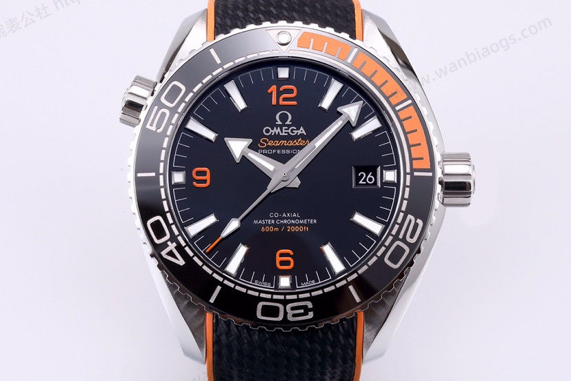 VS Factory Omega Seamaster Planet Ocean 600M "çeyrek turuncu" saat incelemesi — 4. fotoğraf