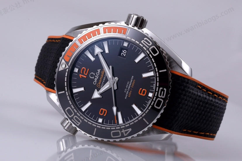 VS Factory Omega Seamaster Planet Ocean 600M "çeyrek turuncu" saat incelemesi — 5. fotoğraf