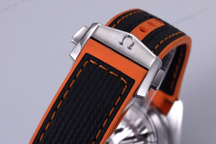 VS Factory Omega Seamaster Planet Ocean 600M "çeyrek turuncu" saat incelemesi — 8. fotoğraf