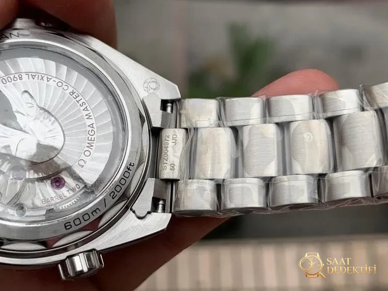 VS Factory Omega Seamaster Planet Ocean Çeyrek Turuncu Saat İncelemesi - Bilezik, Toka ve Klips Mekanizması