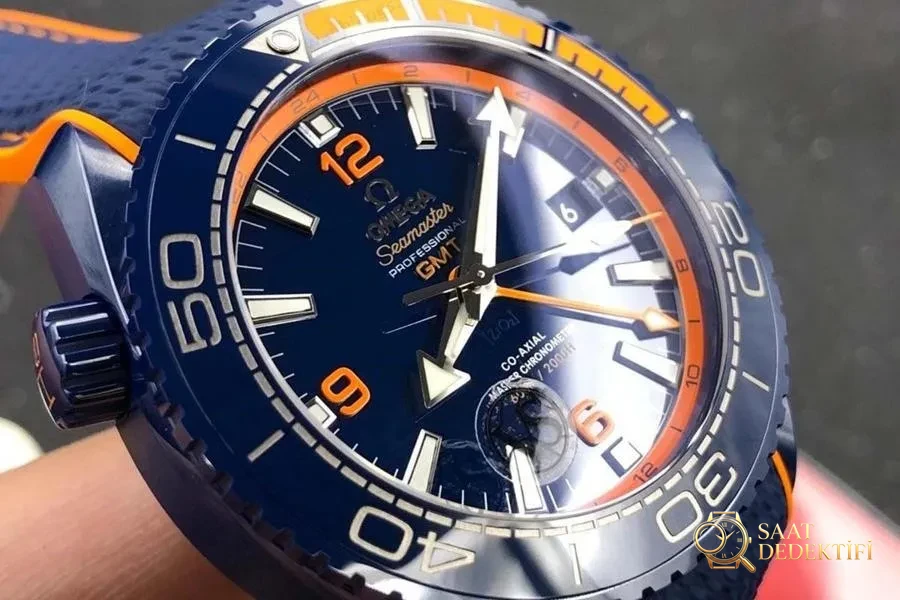 VS Factory Omega Seamaster Planet Ocean Deniz Mavisi kol saati incelemesi - Kasa Profili ve Kurma Kolu İncelemesi