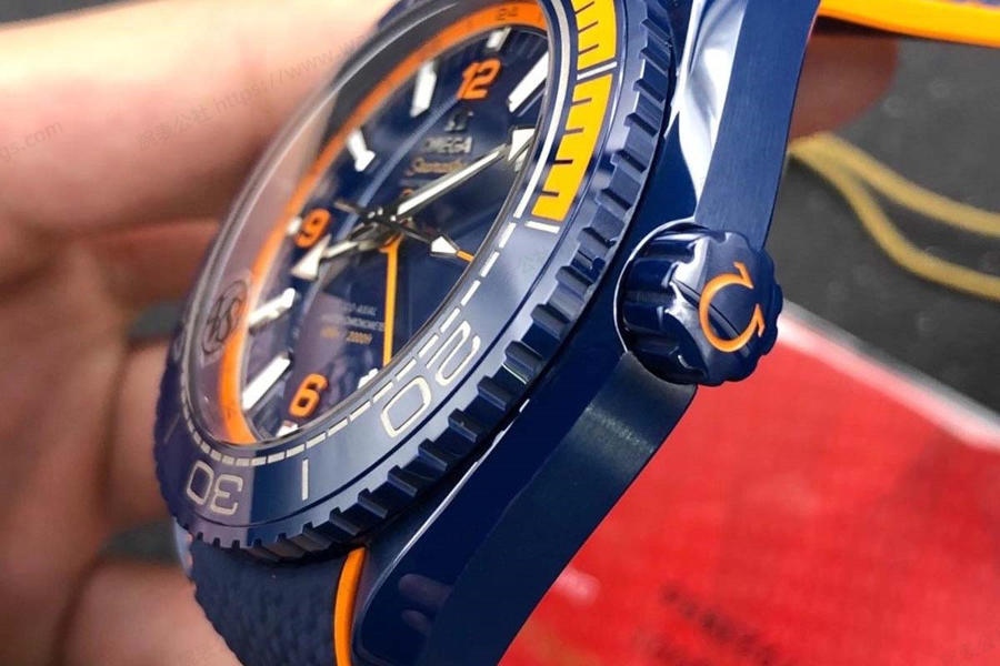 VS Factory Omega Seamaster Planet Ocean Deniz Mavisi kol saati incelemesi — 6. fotoğraf
