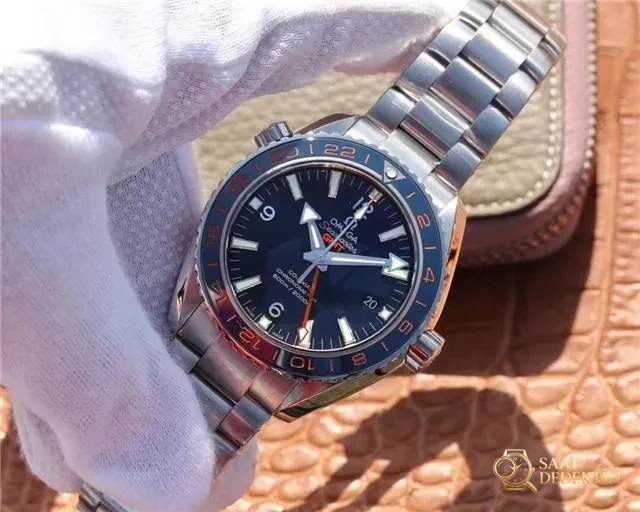 VS Factory Omega Seamaster Planet Ocean GoodPlanet GMT saati nasıl? - Kasa Profili ve Kurma Kolu İncelemesi