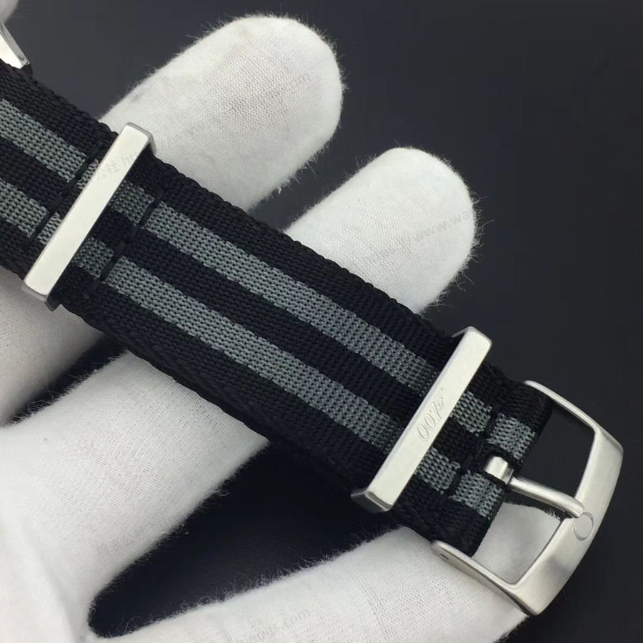 VS Factory Omega Seamaster Serisi "007 Spectre Küresel Sınırlı Sayıda Üretim" Saat İncelemesi — 7. fotoğraf