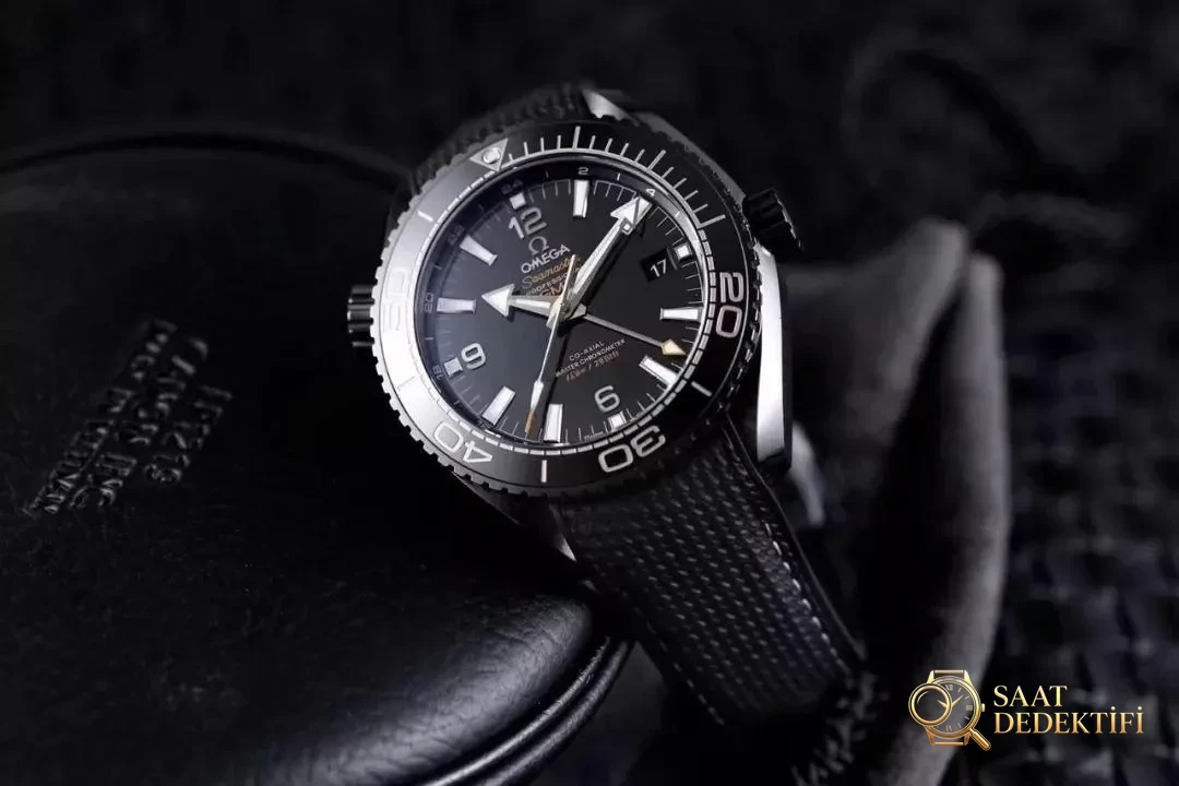 Omega Planet Ocean VS Factory İncelemesi - Ön Görünüm ve Kasa Tasarımı