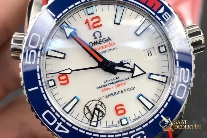 VS Factory Omega Seamaster serisi America's Cup "kırmızı-mavi-beyaz" replika kol saati incelemesi - görsel 2