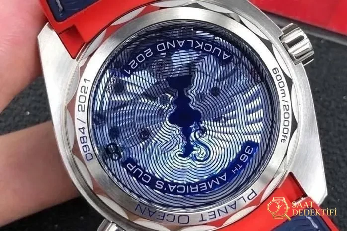 VS Factory Omega Seamaster serisi America's Cup "kırmızı-mavi-beyaz" replika kol saati incelemesi - görsel 5