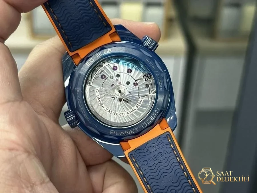 VS Factory Omega Seamaster Serisi «Berrak Deniz Mavisi» Replika Kol Saati - 215.92.46.22.03.001 - Bilezik, Toka ve Klips Mekanizması