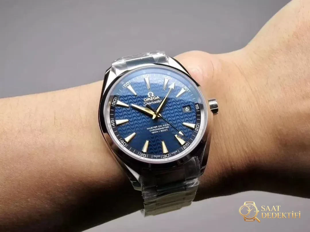 I am sharing a few watch models from the VS Factory Omega series - Case Profile and Crown Review