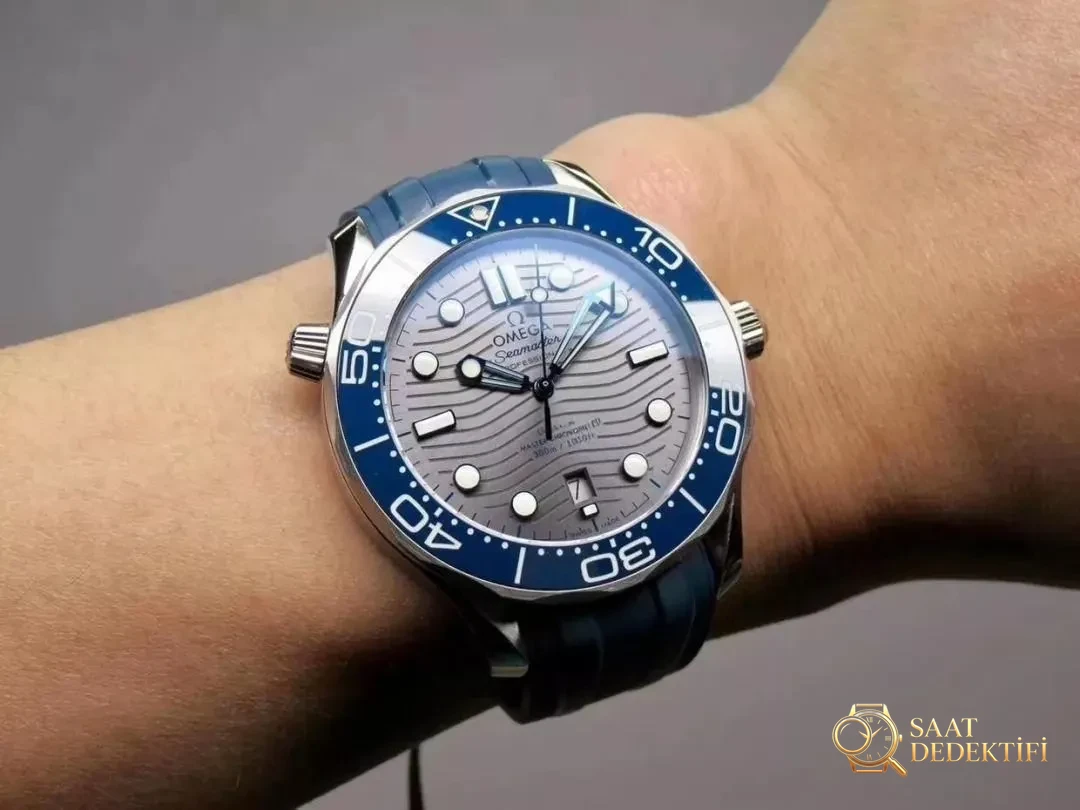 I am sharing a few watch models from the VS Factory Omega series - Phosphor and Super-LumiNova Night View