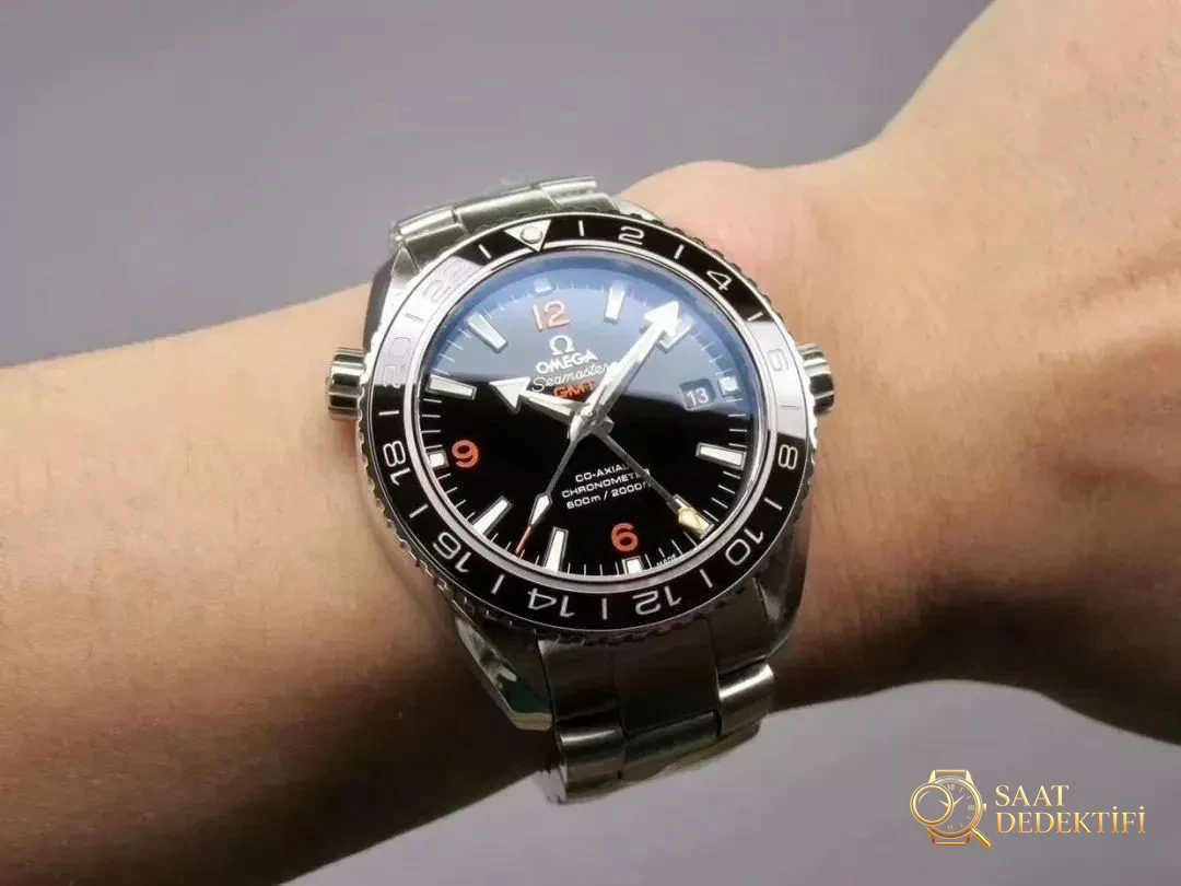 I am sharing a few watch models from the VS Factory Omega series - Case Steel and Polishing Quality