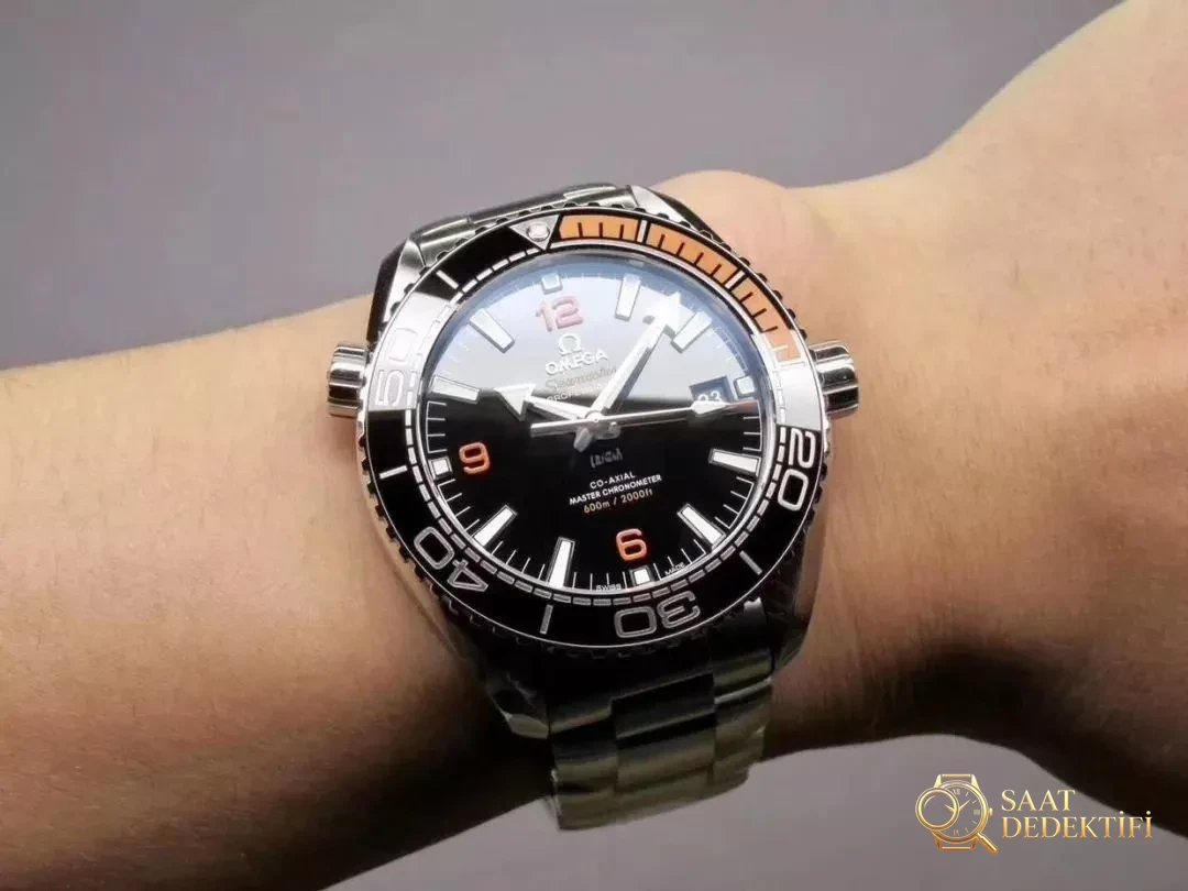 I am sharing a few watch models from the VS Factory Omega series - Buckle Micro Adjustment Mechanism