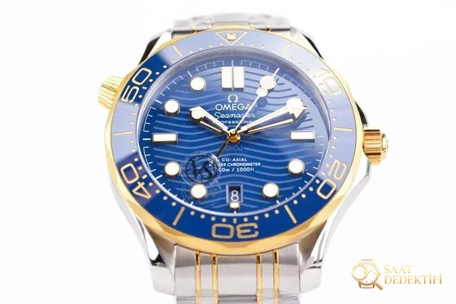 VS Factory Omega Yeni Seamaster 300m (İki Renkli Altın Mavi) İnceleme - Arka Kapak ve Mekanizma Detayı