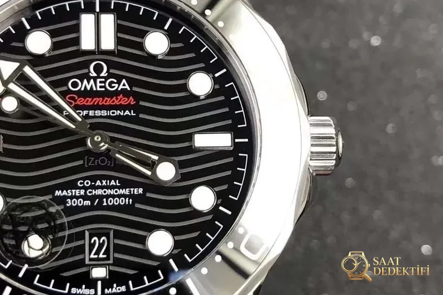 VS Factory Omega yeni Seamaster 300M seramik kadran, 8800 mekanizma saat incelemesi - Kasa Profili ve Kurma Kolu İncelemesi