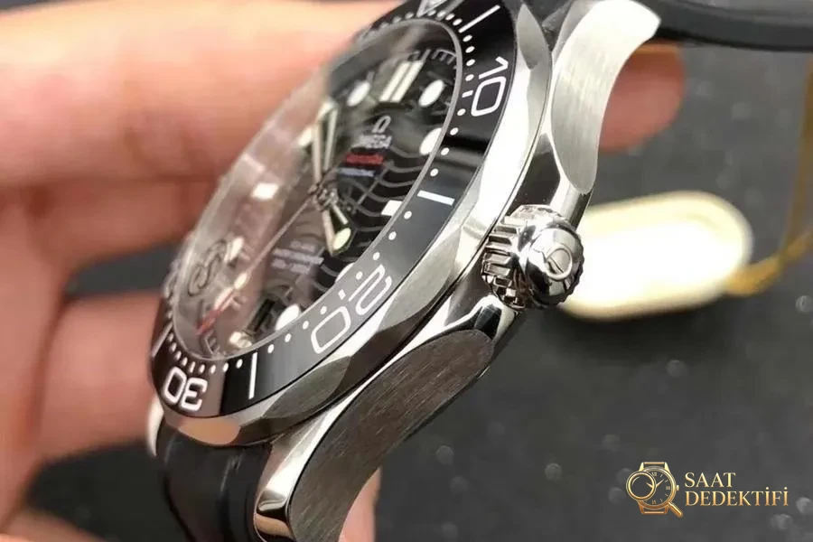 VS Factory Omega yeni Seamaster 300M seramik kadran, 8800 mekanizma saat incelemesi - Bilezik, Toka ve Klips Mekanizması