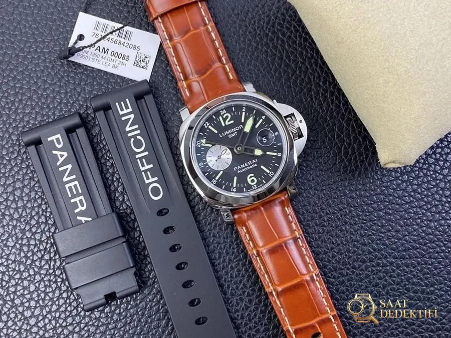 VS Factory Panerai 088 GMT Replika Saat Almaya Değer mi - Retro Tarz Saat Önerisi - Arka Kapak ve Mekanizma Detayı