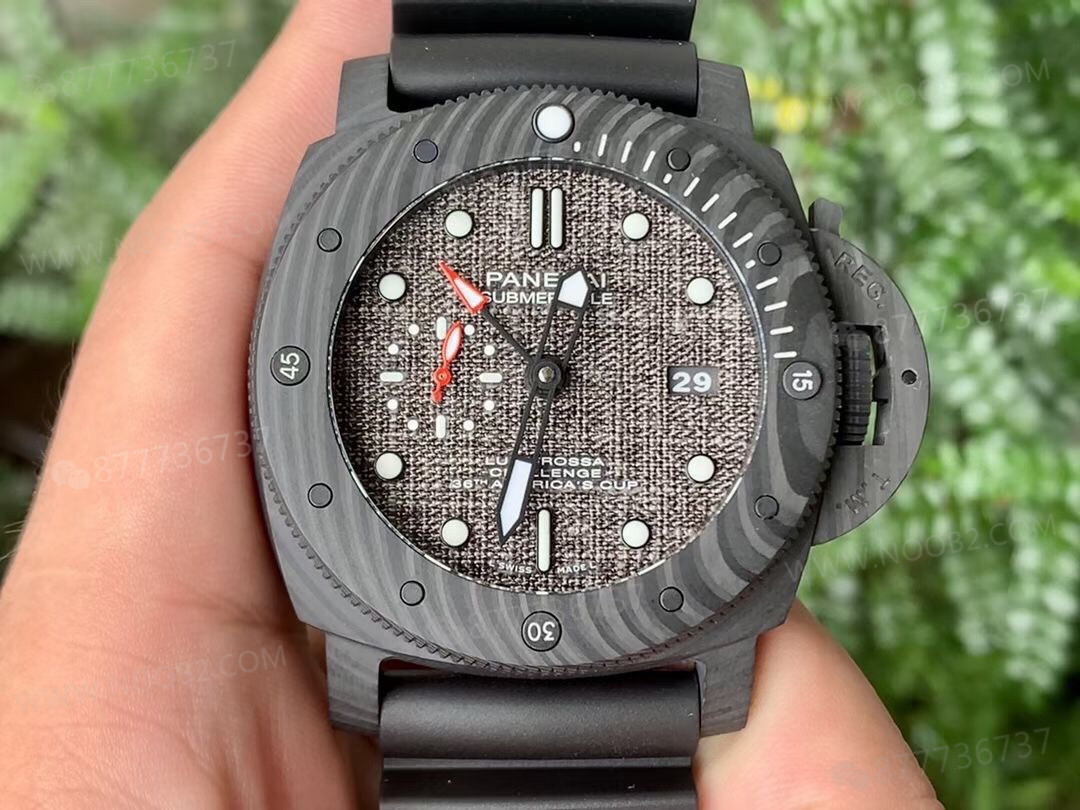 VS Factory Panerai 1039 karbon fiber saat almaya değer mi? — 2. fotoğraf