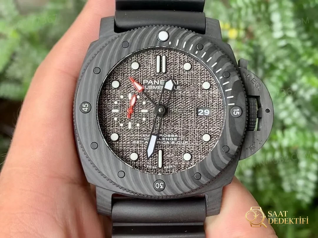 VS Factory Panerai 1039 karbon fiber saat almaya değer mi? - Kadran Detayı ve Bezel İşçiliği