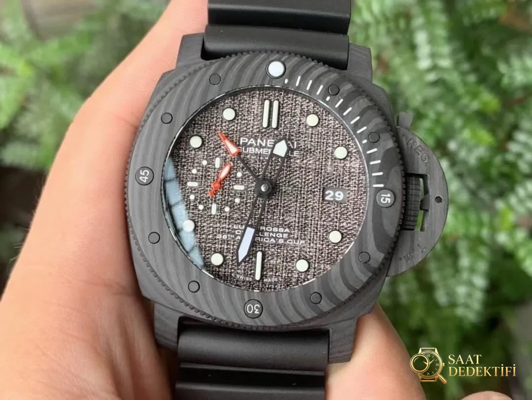 VS Factory Panerai 1039 karbon fiber saat bir bakışta belli oluyor mu? LUNA ROSSA ekibi imzalı model - Kasa Profili ve Kurma Kolu İncelemesi