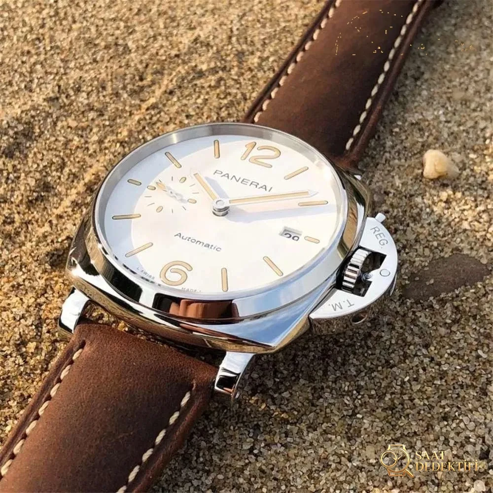 VS Factory Panerai 1046 «Süper İnce» 42 mm uniseks saat incelemesi - Arka Kapak ve Mekanizma Detayı