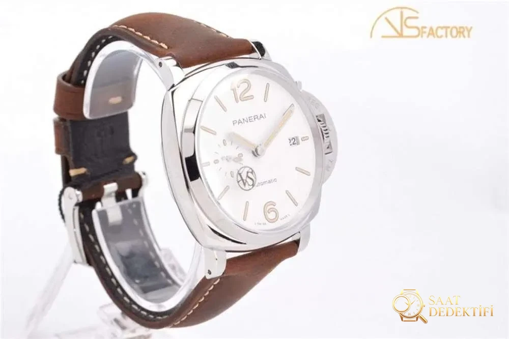 VS Factory Panerai 1046 «Süper İnce» 42 mm uniseks saat incelemesi - Kasa Çeliği ve Polisaj Kalitesi