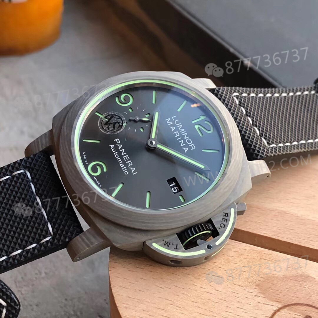 VS Factory Panerai 1119 bazalt karbon fiber saat ilk bakışta replika belli oluyor mu? — 5. fotoğraf