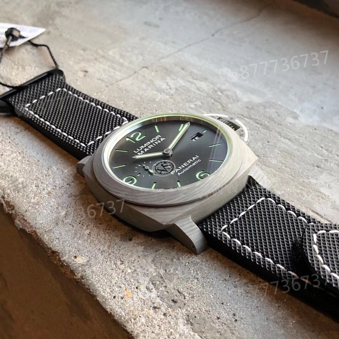 VS Factory Panerai 1119 bazalt karbon fiber saat ilk bakışta replika belli oluyor mu? — 9. fotoğraf