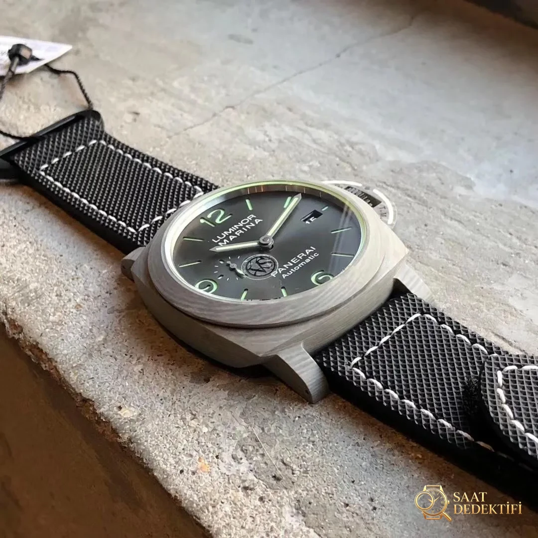 VS Factory Panerai 1119 Karbon Fiber Lume Saat - Makro Kadran ve İndeks İşçiliği