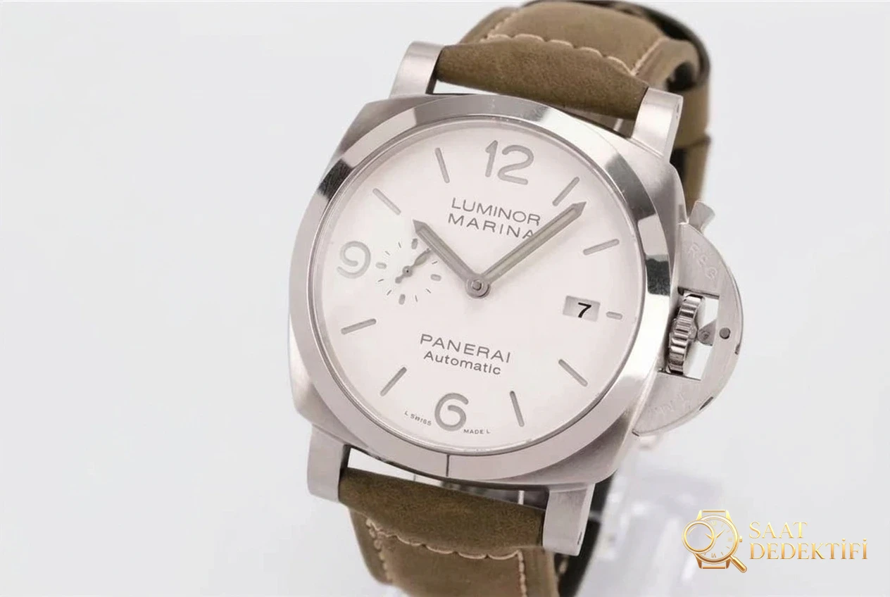 VS Factory Panerai 1314 V2 güncellenmiş, orijinaline uygun akrep ve yelkovanla artık ilk bakışta belli olmuyor - Kasa Profili ve Kurma Kolu İncelemesi