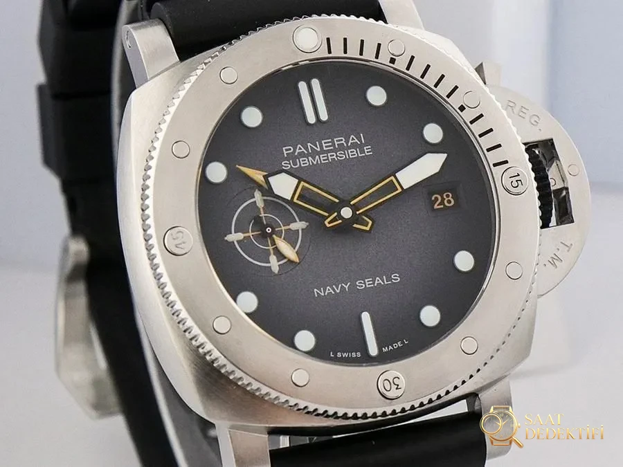 VS Factory Panerai 1323 Replika Kol Saati - VS Watch - Kasa Profili ve Kurma Kolu İncelemesi