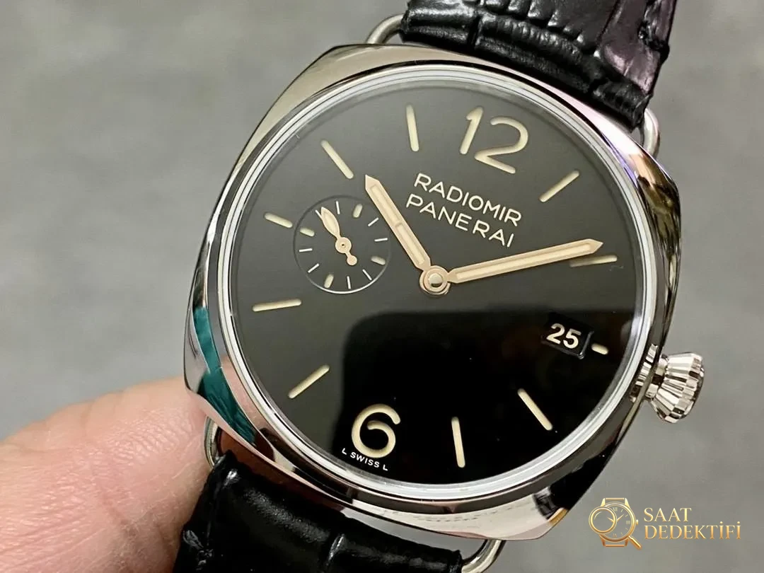 VS Factory Panerai 1386, 1294, 1292: P900 mekanizmalı, köprüsüz 40 mm kasa işçilik incelemesi - Makro Kadran ve İndeks İşçiliği