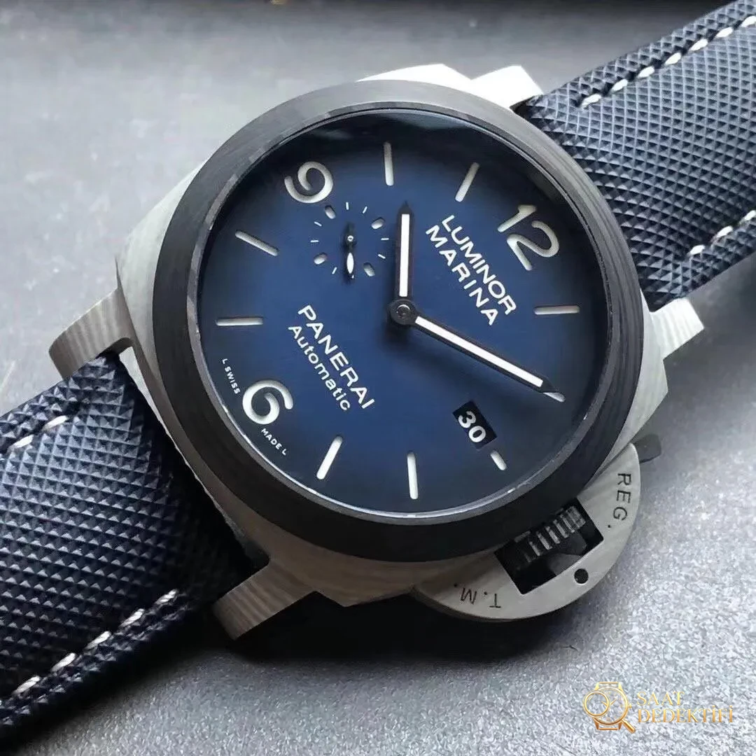 VS Factory Panerai 1663 Karbon Fiber Dumanlı Mavi Kadranlı Saat Gerçek Çekim İncelemesi - Arka Kapak ve Mekanizma Detayı