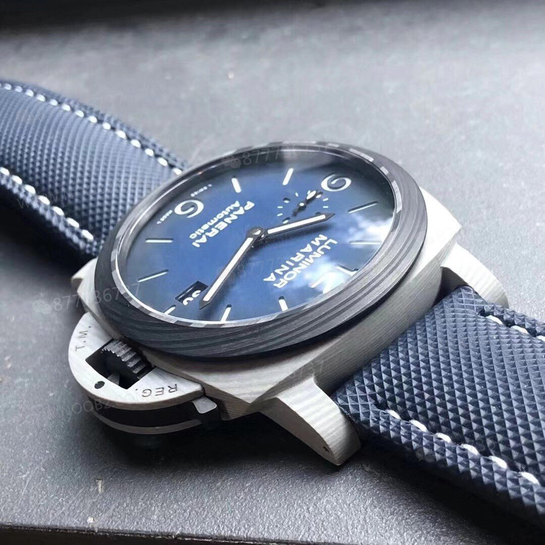 VS Factory Panerai 1663 Karbon Fiber Dumanlı Mavi Kadranlı Saat Gerçek Çekim İncelemesi — 5. fotoğraf