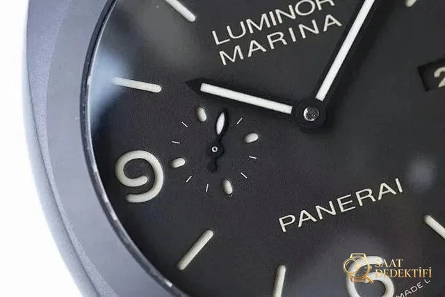 VS Factory Panerai 386 V2 versiyonunun işçiliği nasıl? - Arka Kapak ve Mekanizma Detayı