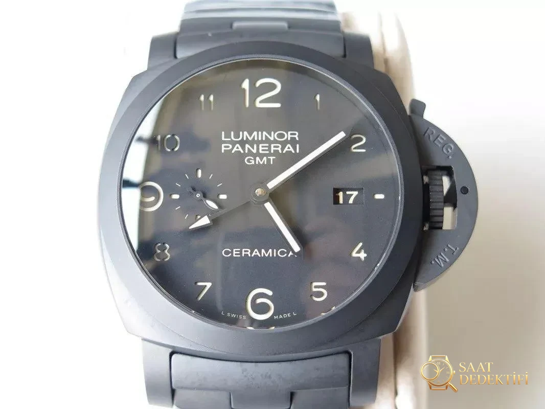VS Factory Panerai 438 seramik saat almaya değer mi? - Kasa Profili ve Kurma Kolu İncelemesi