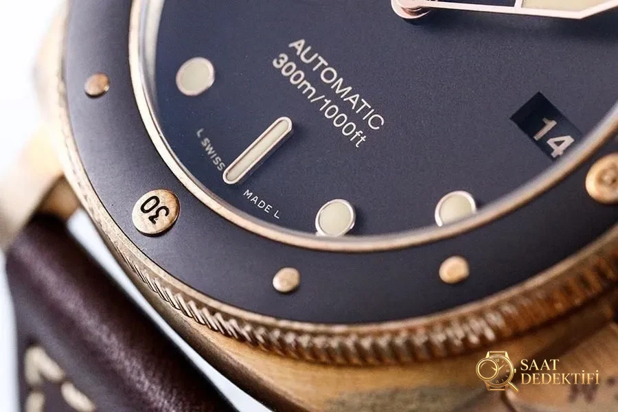 VS Factory Panerai 968 Replika Kol Saati - VS Watch - Arka Kapak ve Mekanizma Detayı